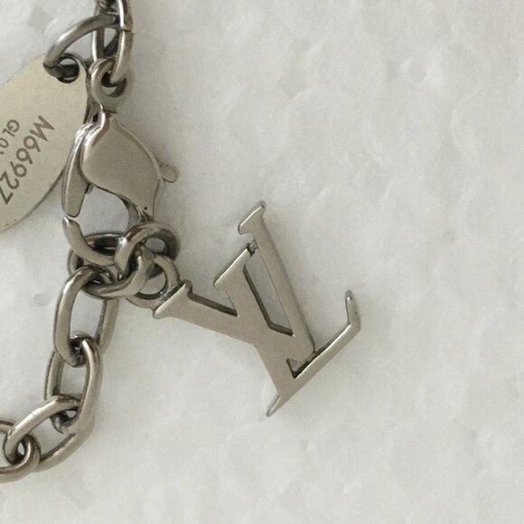 Louis Vuitton Crystal Gamble Station Necklace 18.5" 100% Authentic Silver-Tone - Picture 7 of 10